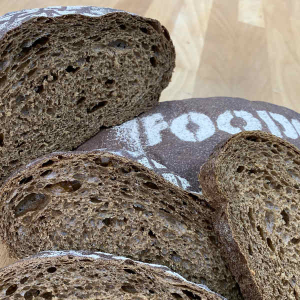 Хлеб черный на смеси МонтеКорн Солодово-Медовый производства компании Фудмикс